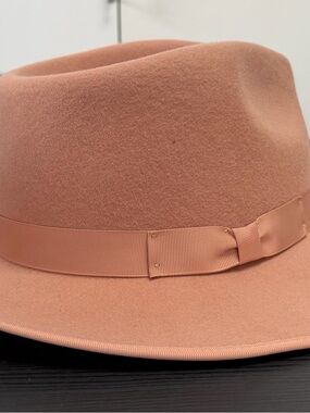 GIGI PIP Pink Peach Blush Felt Wide-Brim Fedora 100% Australian Wool